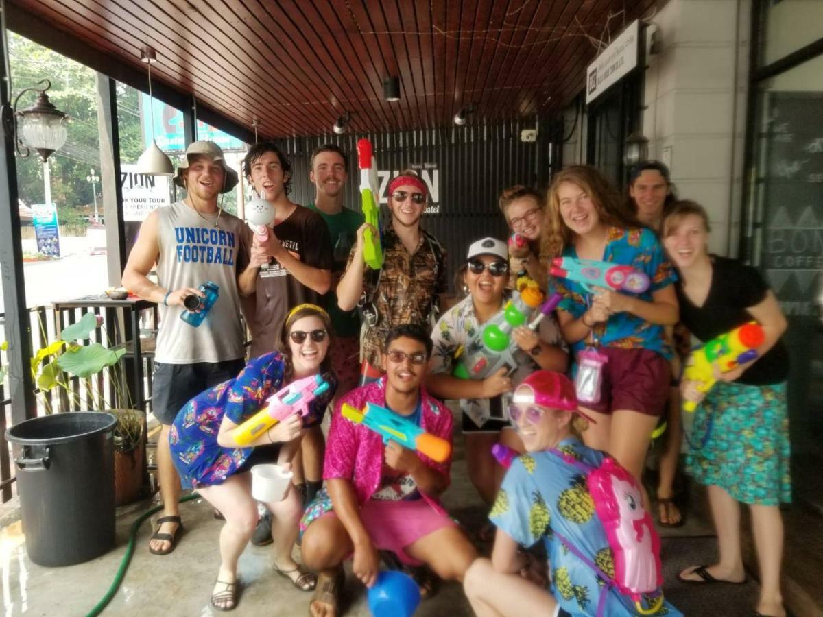 Zion Hostel Chiang Mai Dış mekan fotoğraf