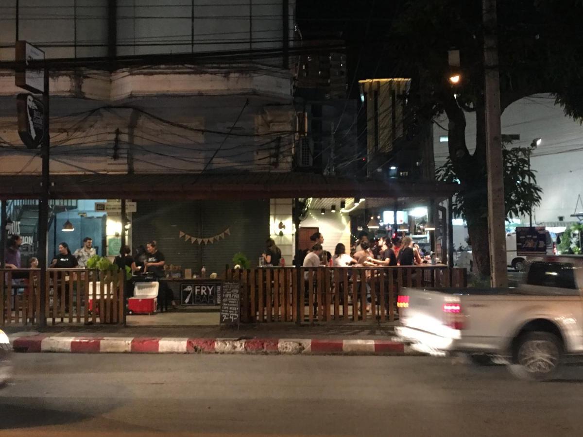 Zion Hostel Chiang Mai Dış mekan fotoğraf